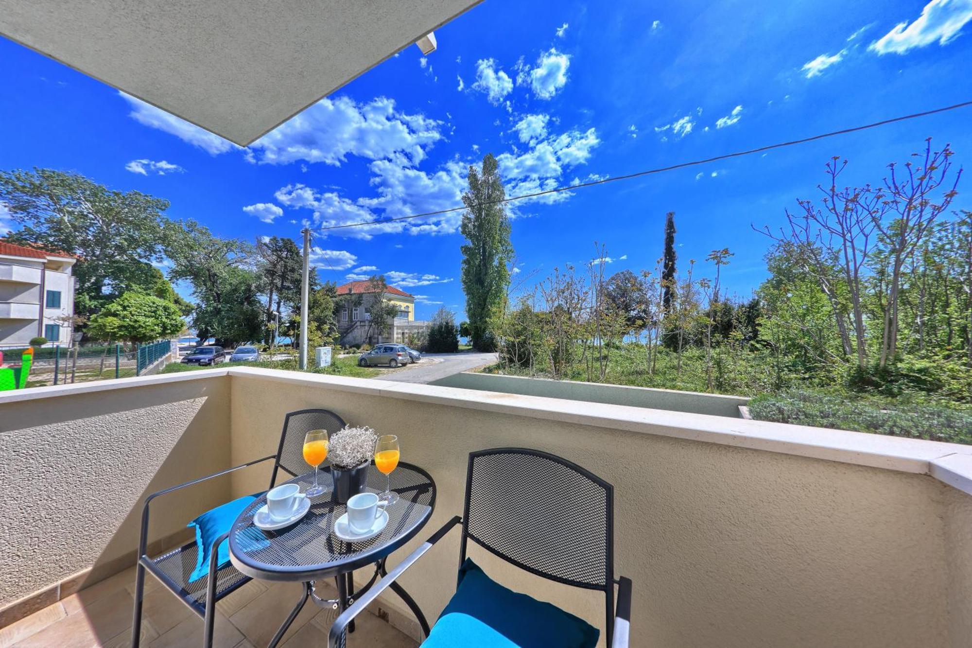 Iris Beach Apartments Kastela Room photo