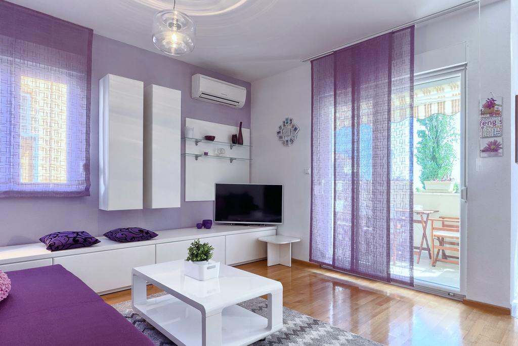 Iris Beach Apartments Kastela Room photo