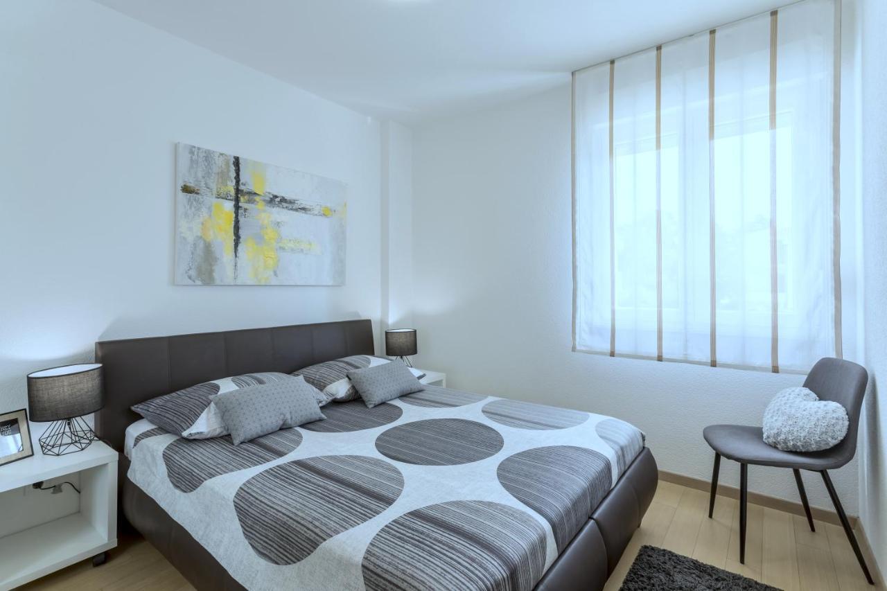 Iris Beach Apartments Kastela Exterior photo
